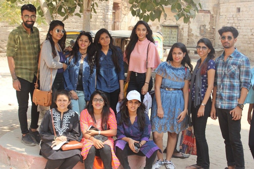 Imagination Tour Run Utsav Kutch imagination tour run utsav kutch - Imagination Tour Run Utsav Kutch 2 - Imagination Tour Run Utsav Kutch – JD Institute of Fashion Technology Mumbai