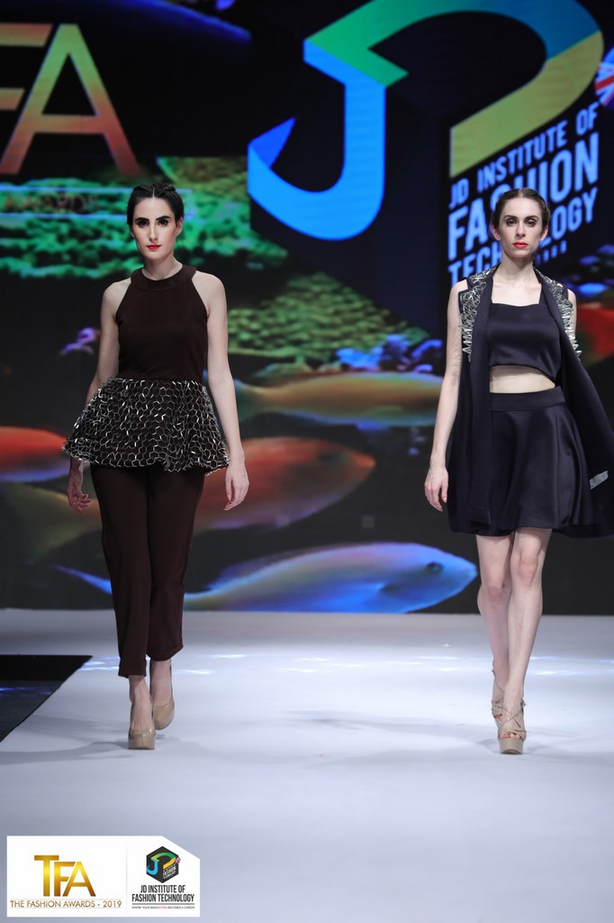 life in corals - image007 15 - Life in corals