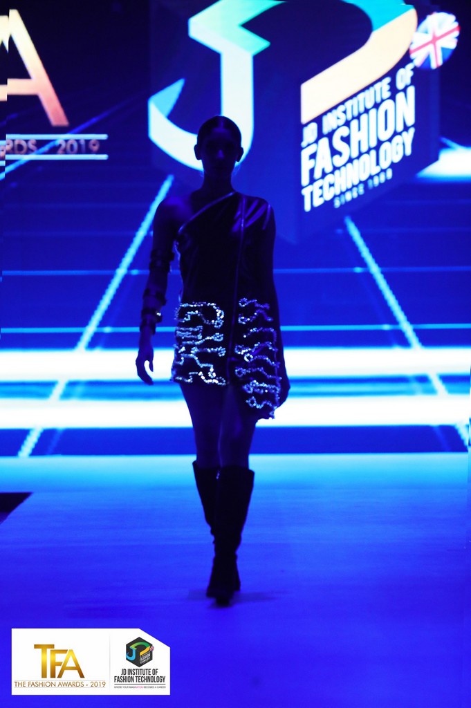 humanbots - image013 10 - Humanbots