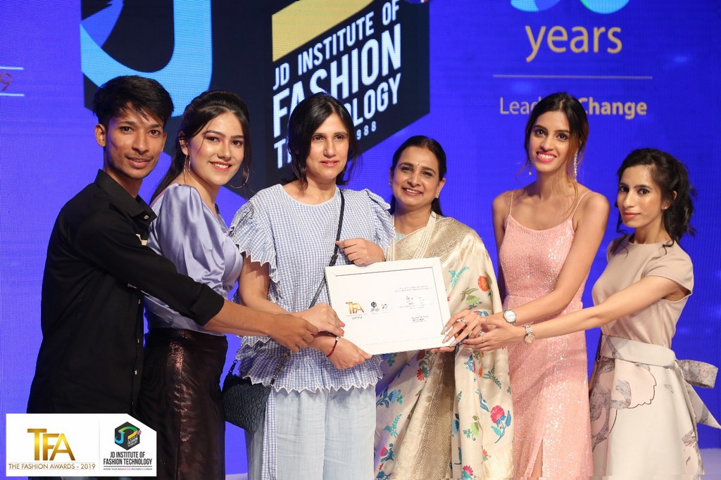 life in corals - image013 11 - Life in corals